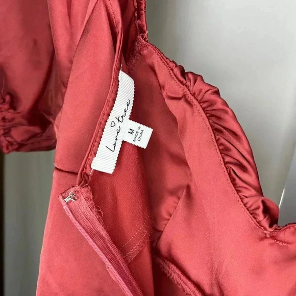 2/$30 Love tree Size Medium Satin Like Body Suit Sweetheart Dusty Red - Picture 11 of 13